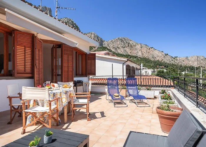 Le Casette All'addaura By Domus Sicily *
